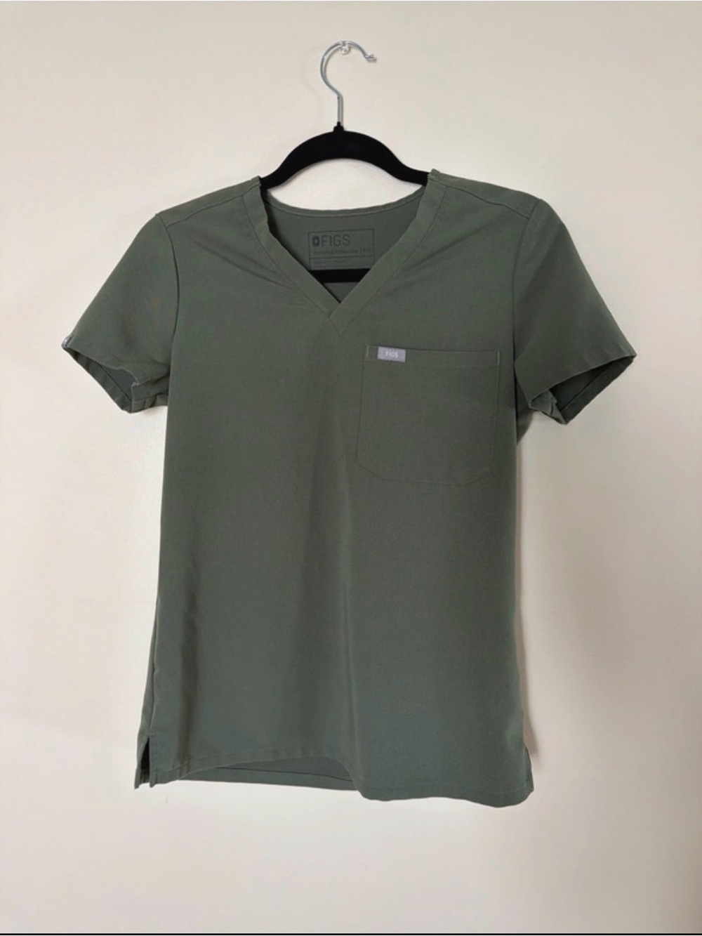Figs Women's Catarina One Pocket Scrub Top